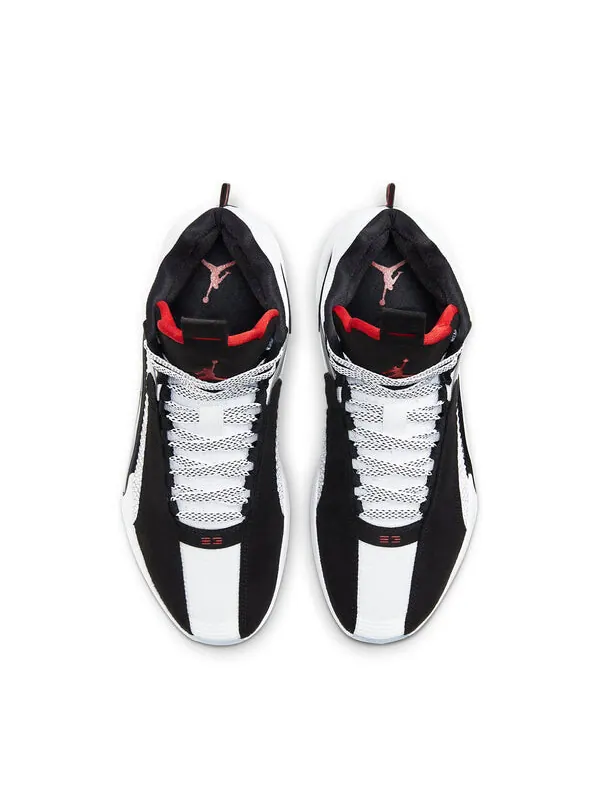Кроссовки 35 Air Jordan — изображение 4 из 4, белый