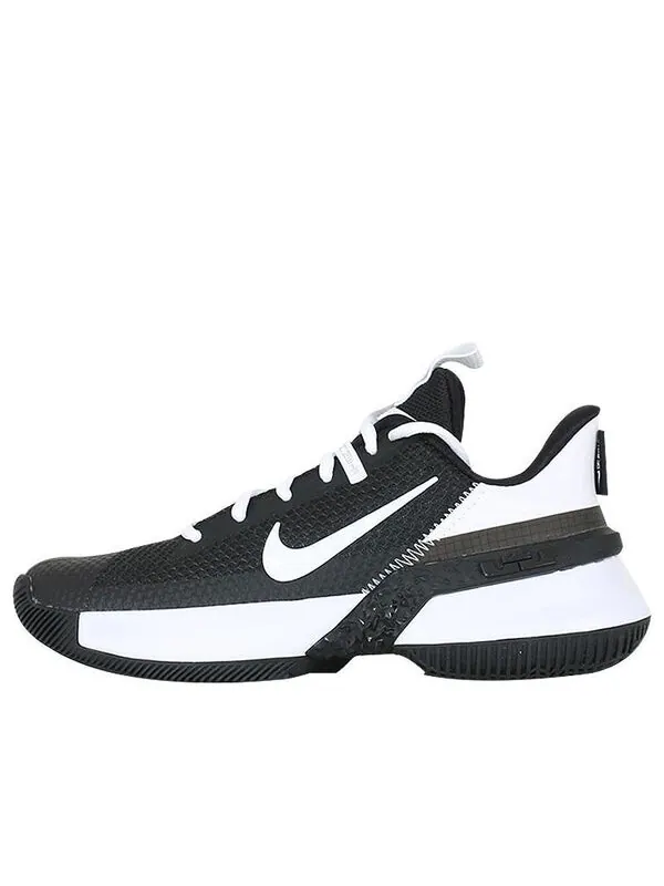 Посол кроссовок 13 Nike — изображение 1 из 4, черный/белый