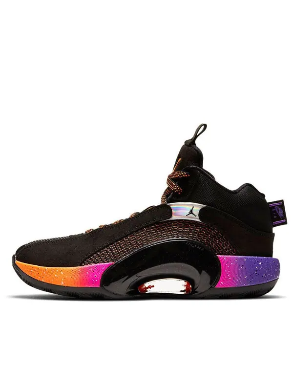 Кроссовки 35 Air Jordan — изображение 1 из 4, черный/оранжевый//темный