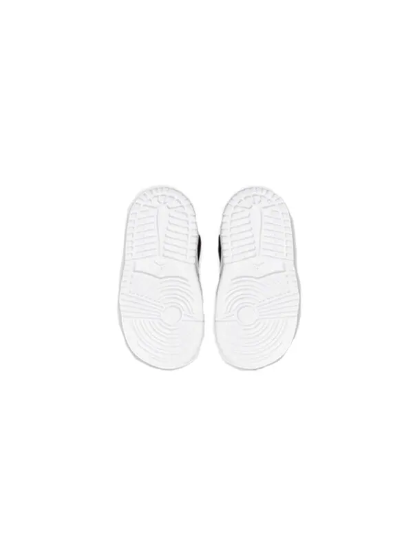 Кроссовки 1 low alt bt Air Jordan — изображение 4 из 4