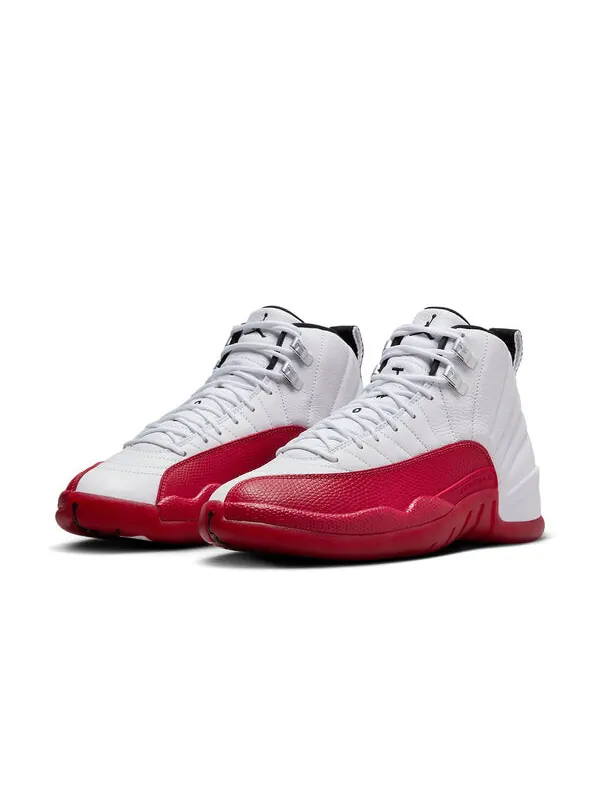 Кроссовки Air Jordan 12 Retro 'Cherry' 2023 — изображение 2 из 4
