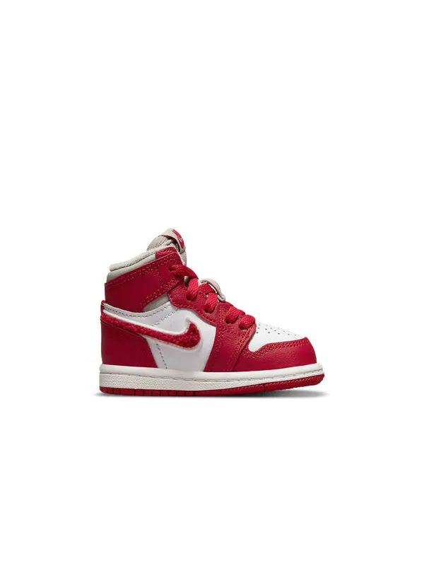 Кроссовки 1 retro high og 'newstalgia chenille' Air Jordan — изображение 2 из 4, светлый/красный
