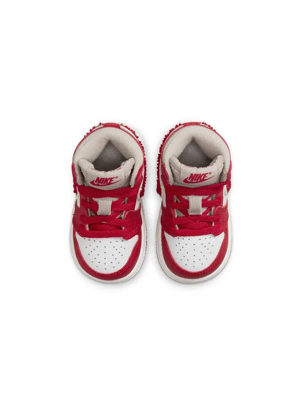 Кроссовки 1 retro high og 'newstalgia chenille' Air Jordan — изображение 4 из 4, светлый/красный