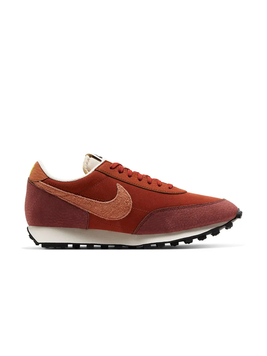 Беговые кроссовки Nike Daybreak 'Rugged Orange' — изображение 2 из 6, красный
