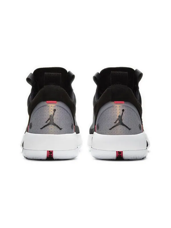 Кроссовки 34 низкие pf Air Jordan — изображение 4 из 4, черный/белый