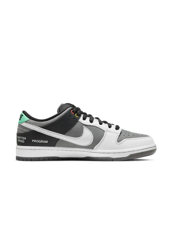 Кроссовки sb dunk low Nike — изображение 2 из 4, серый