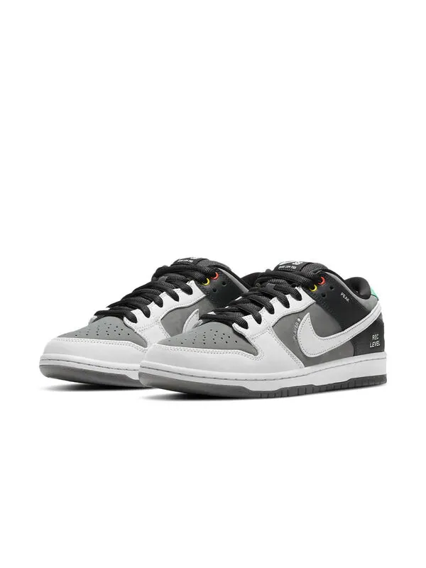 Кроссовки sb dunk low Nike — изображение 3 из 4, серый