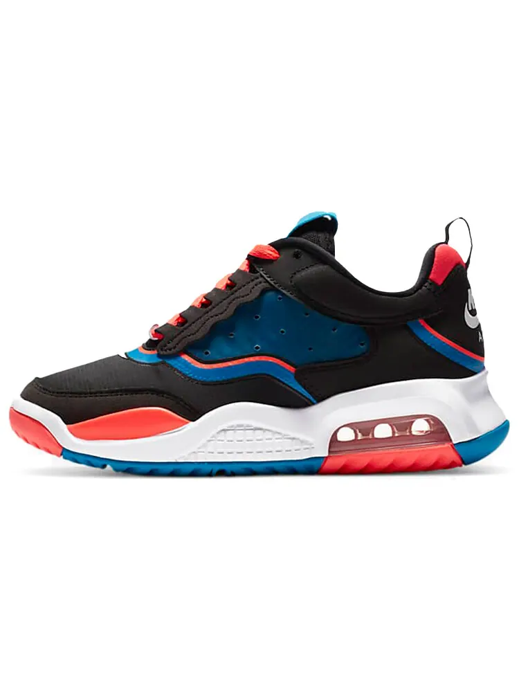Кроссовки Jordan Maxin 200 — изображение 1 из 6