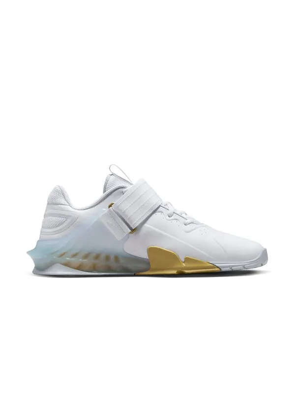 Кроссовки савалеос Nike — изображение 2 из 4, белый/золотистый