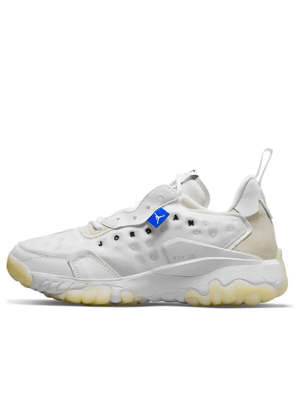 Кроссовки Air Jordan Delta 2 — изображение 1 из 4, белый