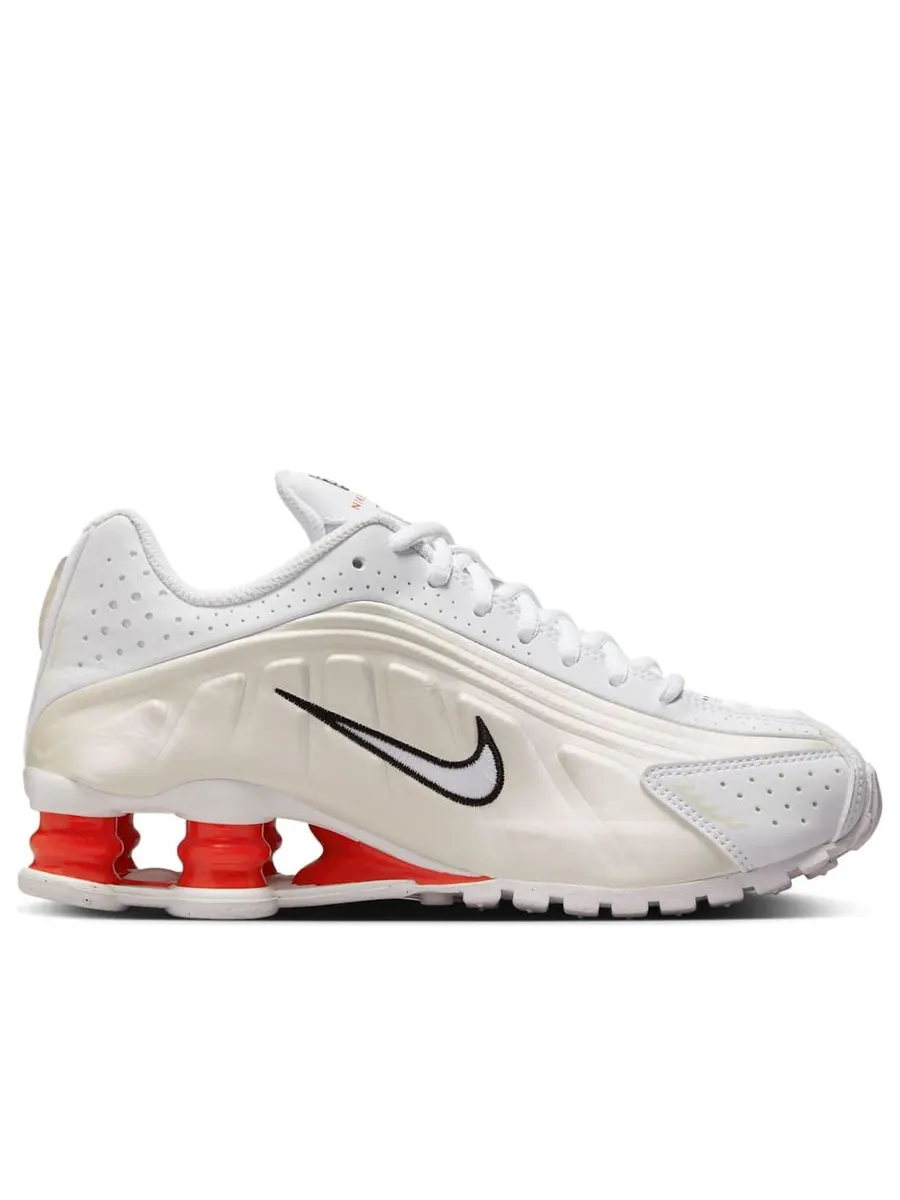 Кроссовки (GS) Nike Shox R4 'White Phantom Picante Red' — изображение 2 из 6, белый
