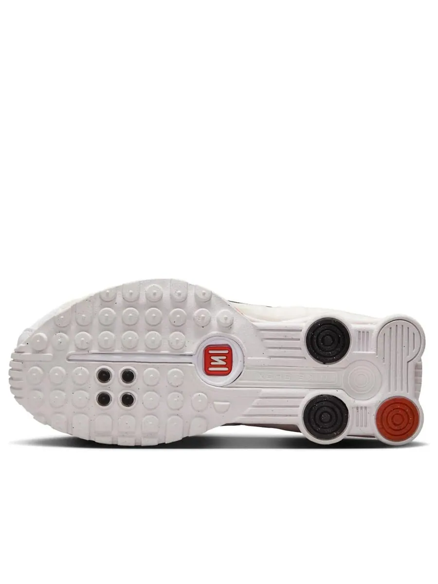 Кроссовки (GS) Nike Shox R4 'White Phantom Picante Red' — изображение 6 из 6, белый