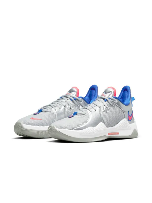 Кроссовки стр. 5 Nike — изображение 3 из 4, серебристый/розовый