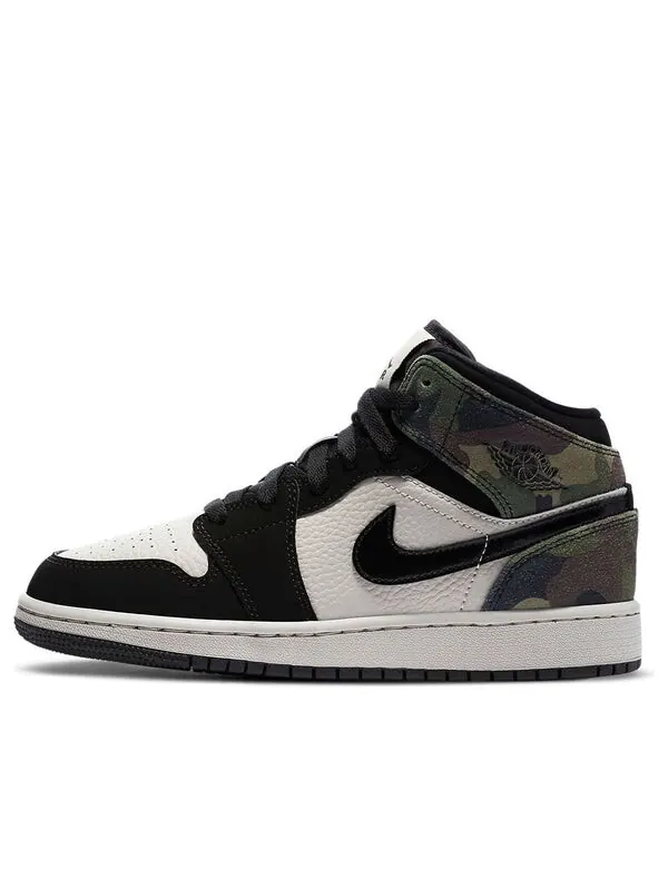 Кроссовки 1 средний размер Air Jordan — изображение 1 из 4, черный