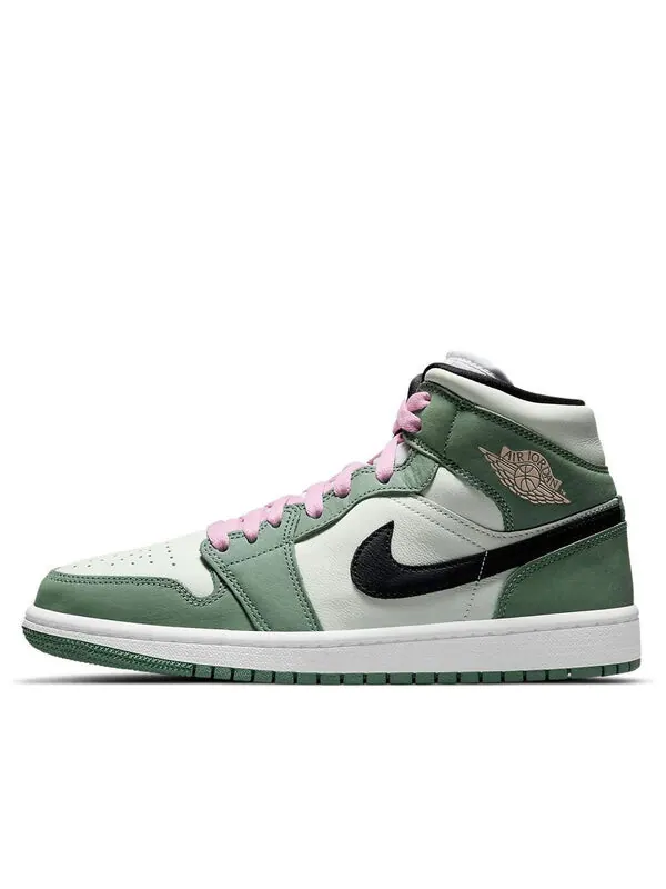 Кроссовки 1 средний размер Air Jordan — изображение 1 из 4