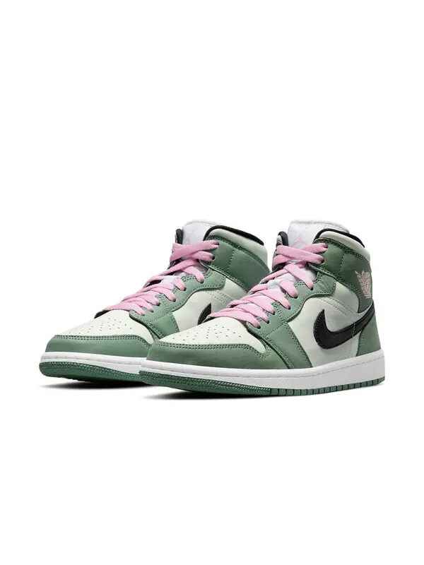Кроссовки 1 средний размер Air Jordan — изображение 3 из 4