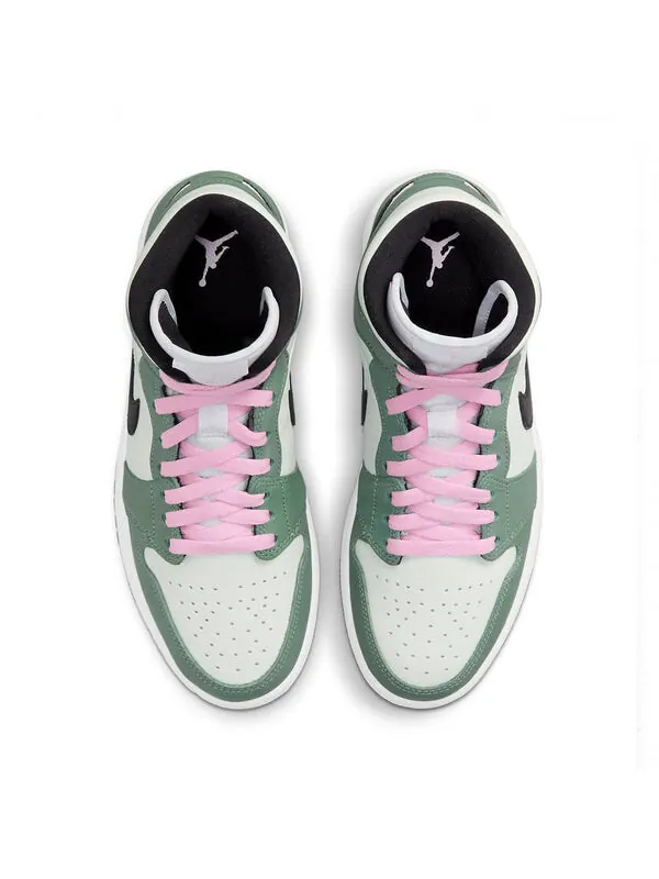 Кроссовки 1 средний размер Air Jordan — изображение 4 из 4