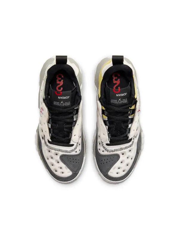 Кроссовки дельта 2 Air Jordan — изображение 4 из 4, черный/белый/желтый