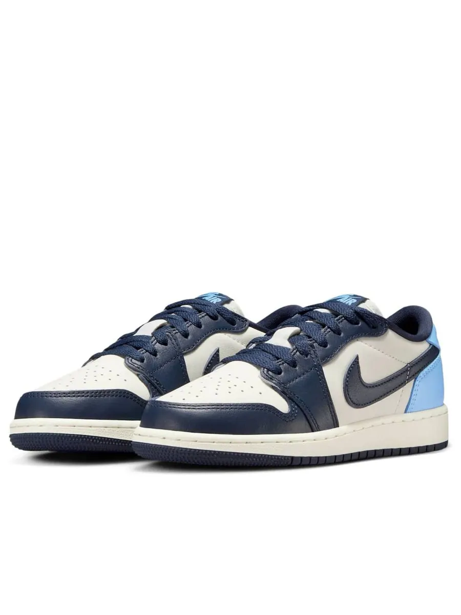Кроссовки (GS) Air Jordan 1 Low OG 'Obsidian UNC' — изображение 3 из 6, синий
