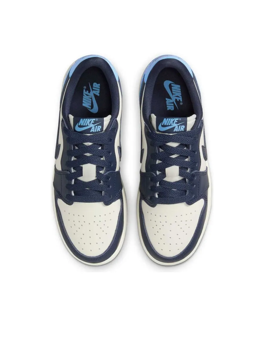 Кроссовки (GS) Air Jordan 1 Low OG 'Obsidian UNC' — изображение 4 из 6, синий