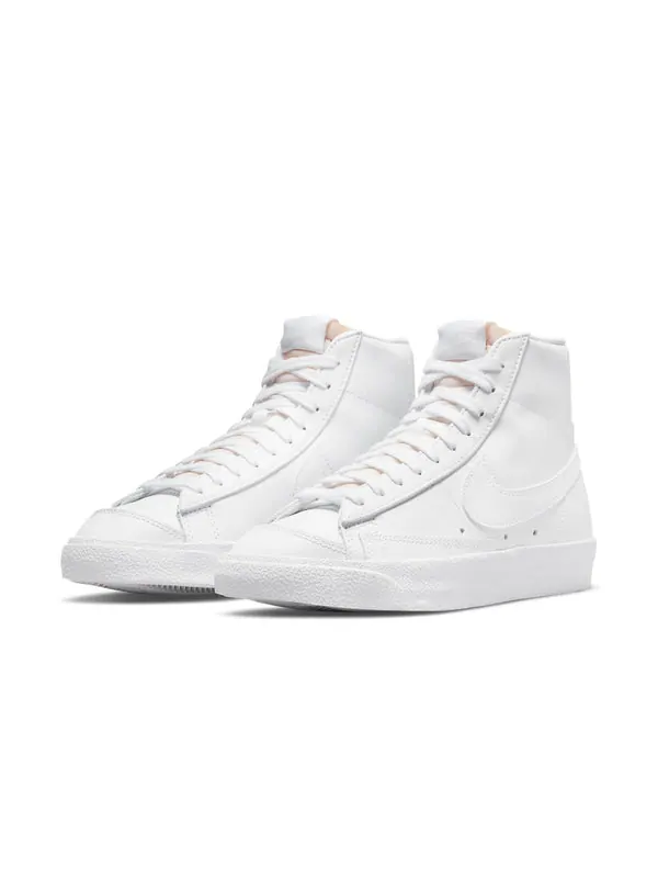 Кроссовки blazer triple white' Nike — изображение 3 из 4, белый