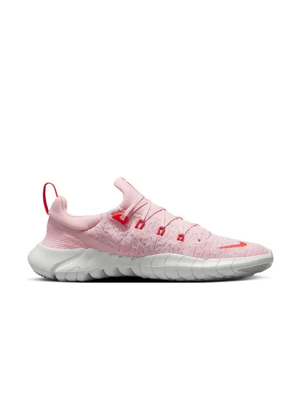 Кроссовки free run 5.0 next nature 'soft pink light crimson' Nike — изображение 2 из 4, розовый
