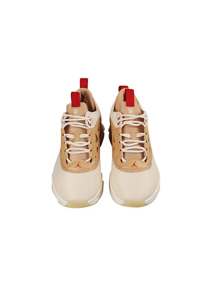 Кроссовки Jordan Maxin 200 — изображение 2 из 4, белый/темно-желтый