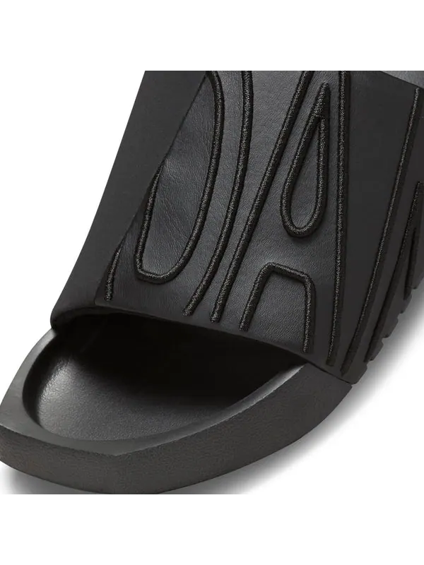 Тапочки nola slide 'triple black' Air Jordan — изображение 3 из 4, черный