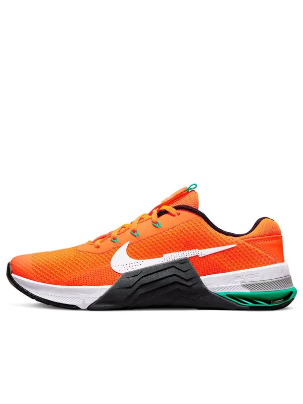 Кроссовки metcon 7 'total orange clear emerald' Nike — изображение 1 из 4, оранжевый