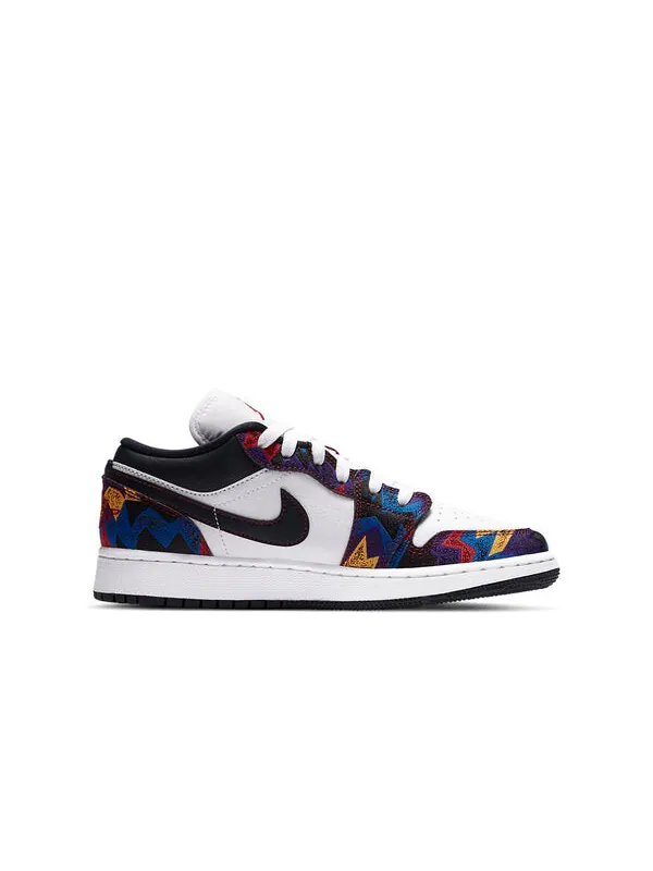Кроссовки Air Jordan 1 Low SE — изображение 2 из 4, белый