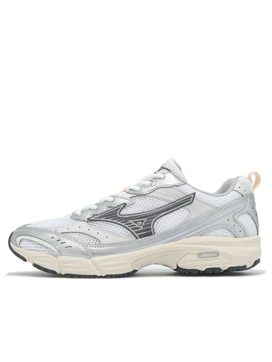 Кроссовки Mizuno MXR 'White Iron Gate' — изображение 1 из 5, белый