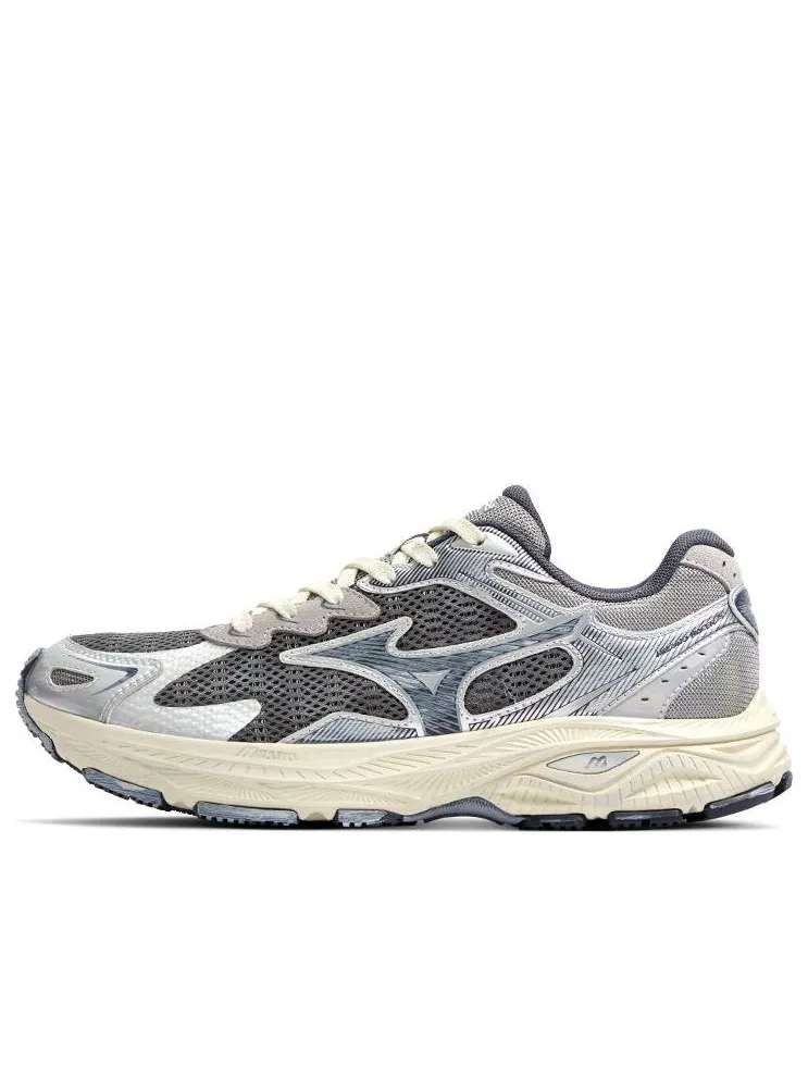 Кроссовки Mizuno Racer S 'Silver Grey' — изображение 1 из 6, серебряный