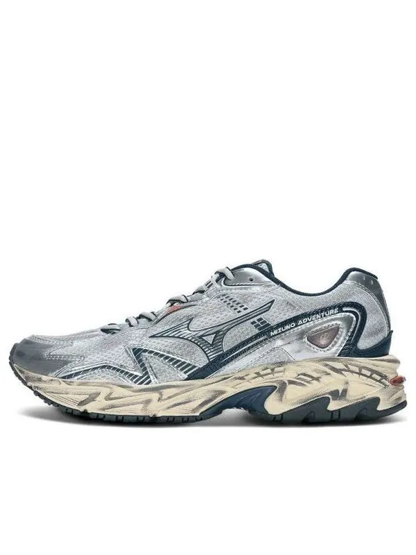 Кроссовки adventure 'silver navy' Mizuno — изображение 1 из 4, серебристый/темно-синий
