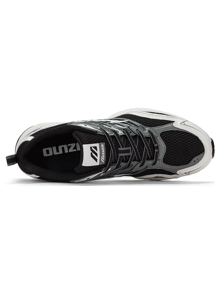 Беговые кроссовки Mizuno LG 2000 'Black White Silver' — изображение 3 из 5, черный