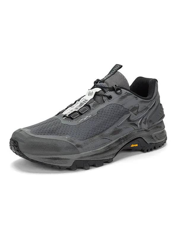 Кроссовки x the wandering earth gm crosswild twe 'grey black' Mizuno — изображение 2 из 4, серый/черный