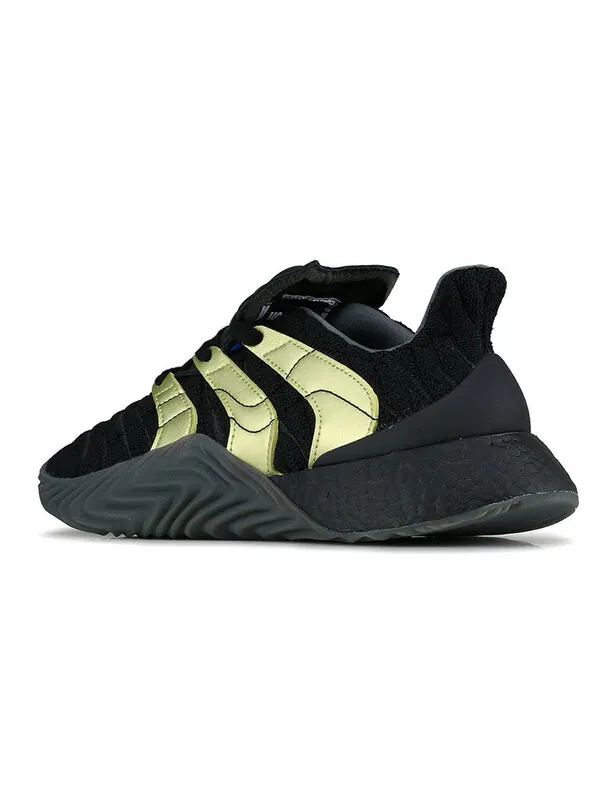 Кроссовки собакив буст Adidas — изображение 4 из 4, черный/золотистый