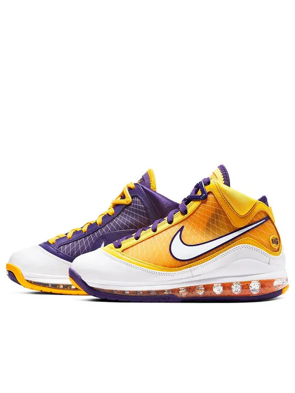 Кроссовки lebron 7 qs Nike — изображение 1 из 4, желтый