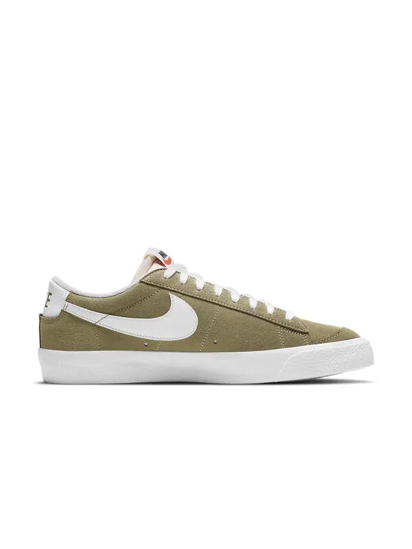 Кроссовки blazer low '77 'medium khaki' Nike — изображение 2 из 4, оливковый зеленый