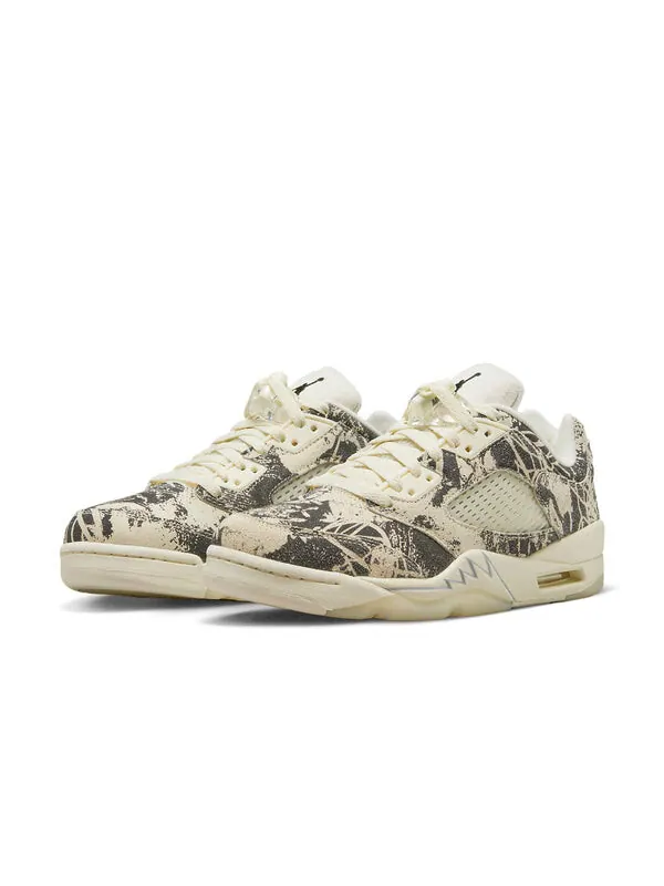 Кроссовки 5 retro low 'expression' Air Jordan — изображение 3 из 4, кремовый/серый