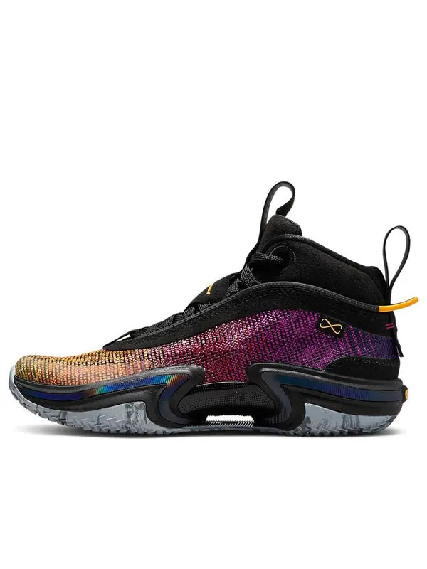 Кроссовки 36 Air Jordan — изображение 1 из 4, черный/оранжевый