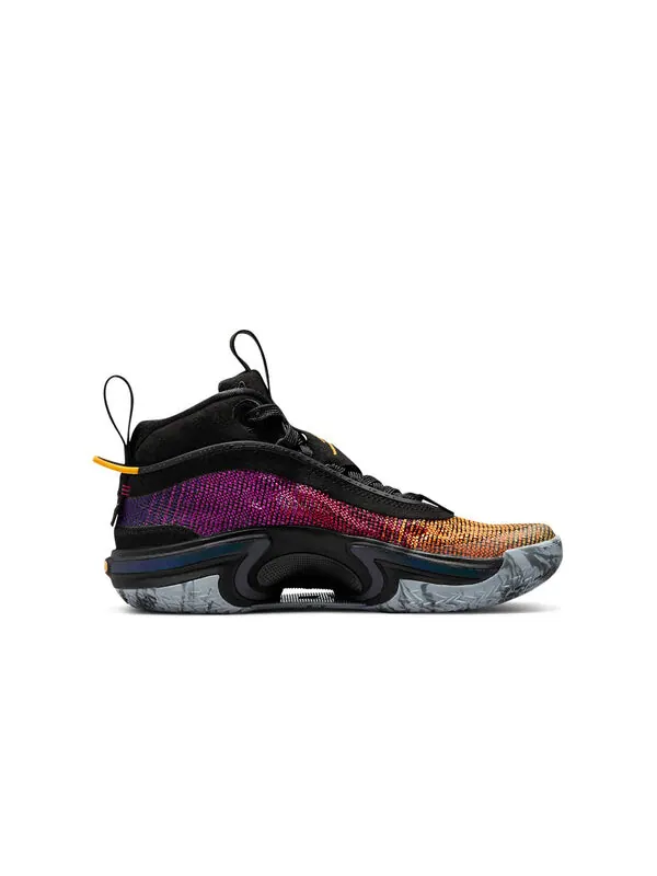 Кроссовки 36 Air Jordan — изображение 2 из 4, черный/оранжевый