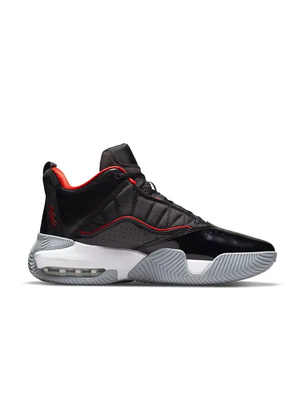 Кроссовки остаются верными Air Jordan — изображение 2 из 4, черный/красный