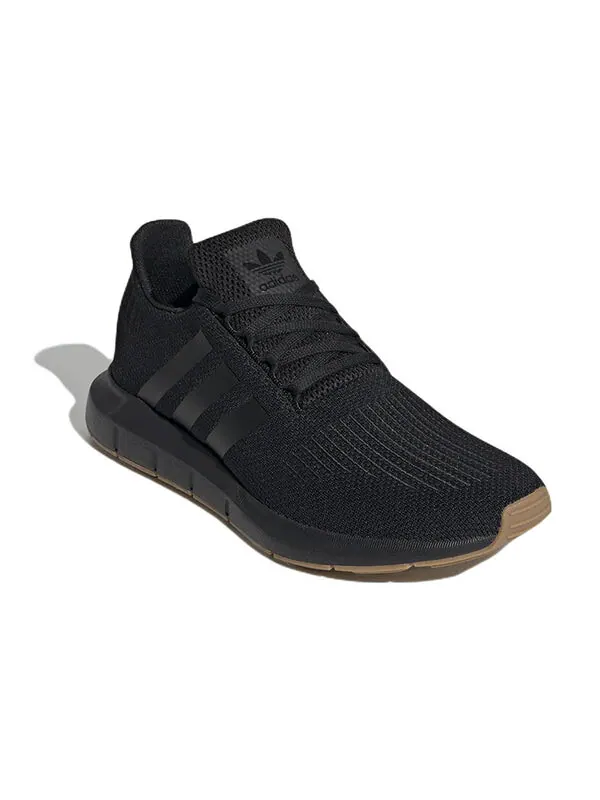 Кроссовки Swift Run Adidas — изображение 3 из 4, черный