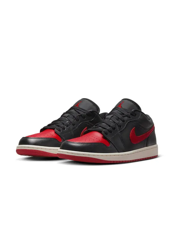 Кроссовки 1 низкие Air Jordan — изображение 2 из 4, черный/красный/белый