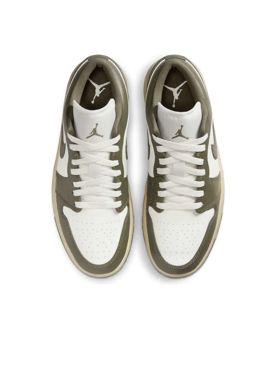 Кроссовки (WMNS) Air Jordan 1 Low 'Medium Olive' — изображение 4 из 6, оливковый зеленый