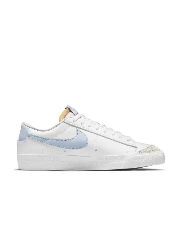 Кроссовки blazer low white ghost' Nike — изображение 2 из 4, белый