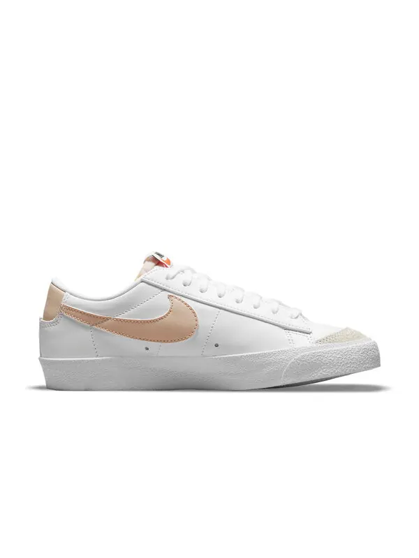 Кроссовки blazer low '77 'white pale coral' Nike — изображение 2 из 4, белый/бледный/черный