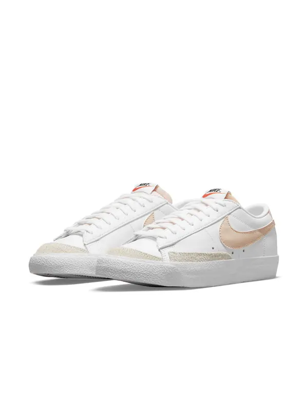 Кроссовки blazer low '77 'white pale coral' Nike — изображение 3 из 4, белый/бледный/черный