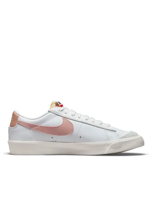 Кроссовки blazer low '77 'white rose whisper' Nike — изображение 2 из 4, белый/серый/розовый
