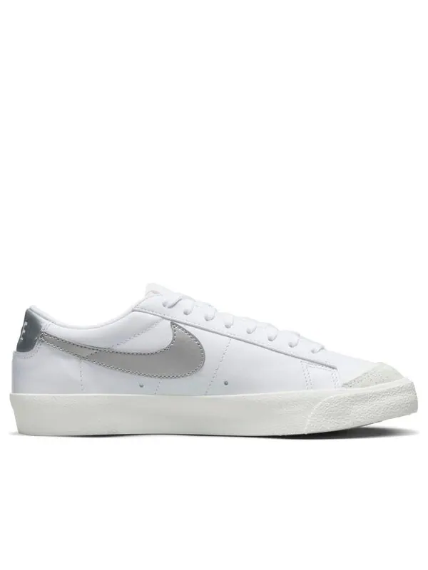 Кроссовки blazer low '77 'white metallic silver' Nike — изображение 2 из 4, белый/белый